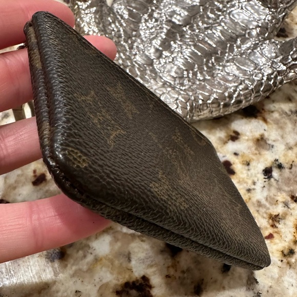 SOLD❤️Louis Vuitton Vintage Key pouch chain card holder - Picture 4 of 11